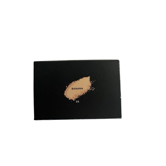 Fenty Beauty Pro Filt'r Instant Retouch Setting Powder (Banana) - Host Pick - Picture 5 of 7